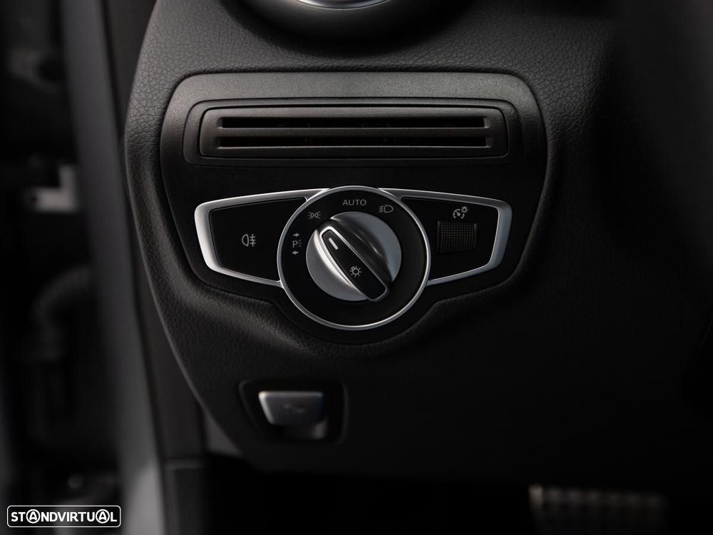 Mercedes-Benz GLC 300 de 4Matic 9G-TRONIC AMG Line - 23