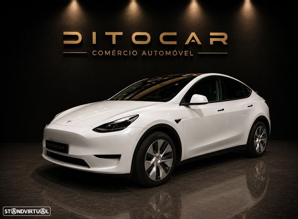 Tesla Model Y Long Range Dual Motor AWD - 3