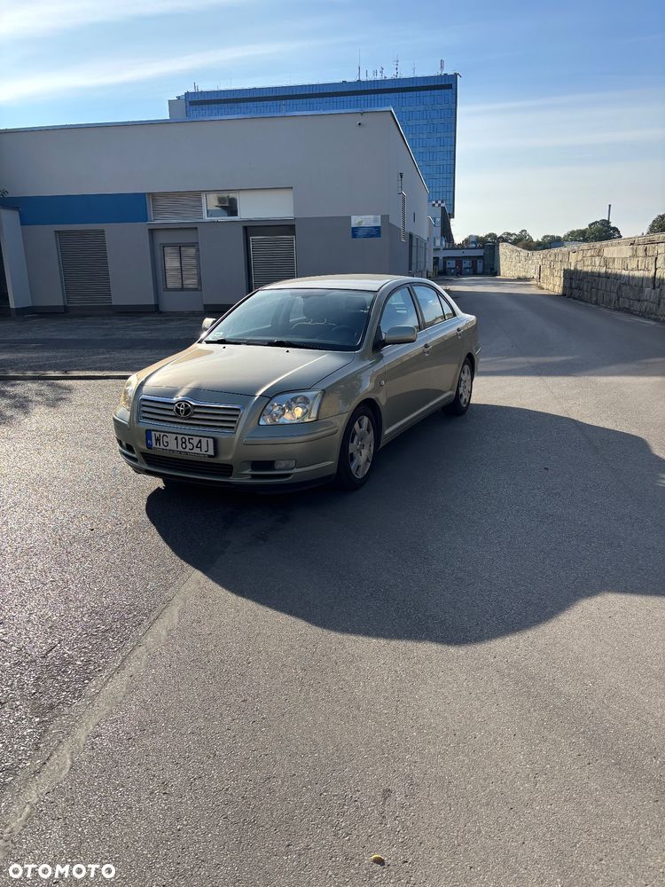 Toyota Avensis - 6