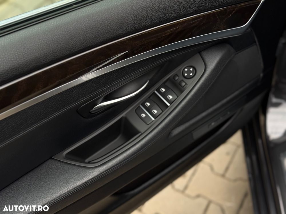 BMW Seria 5 530d xDrive Aut. - 15