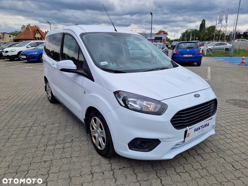Ford Transit Courier - 3