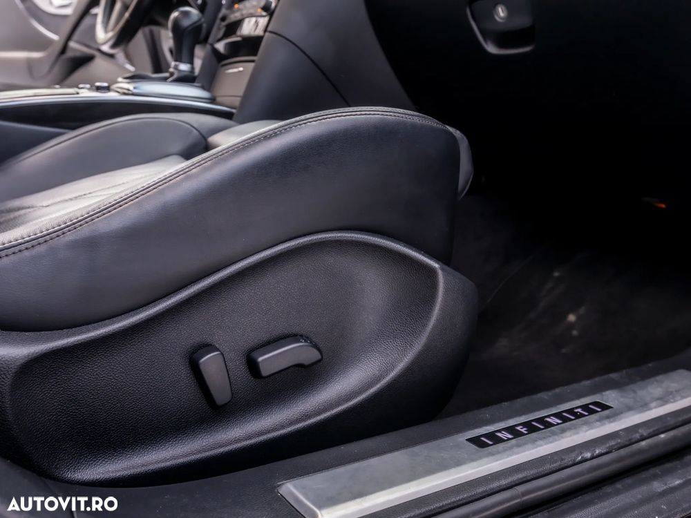 Infiniti QX70 5.0 AWD Aut. S Premium - 22