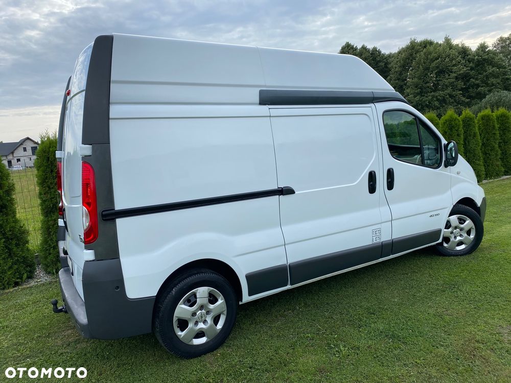 Renault Trafic - 16
