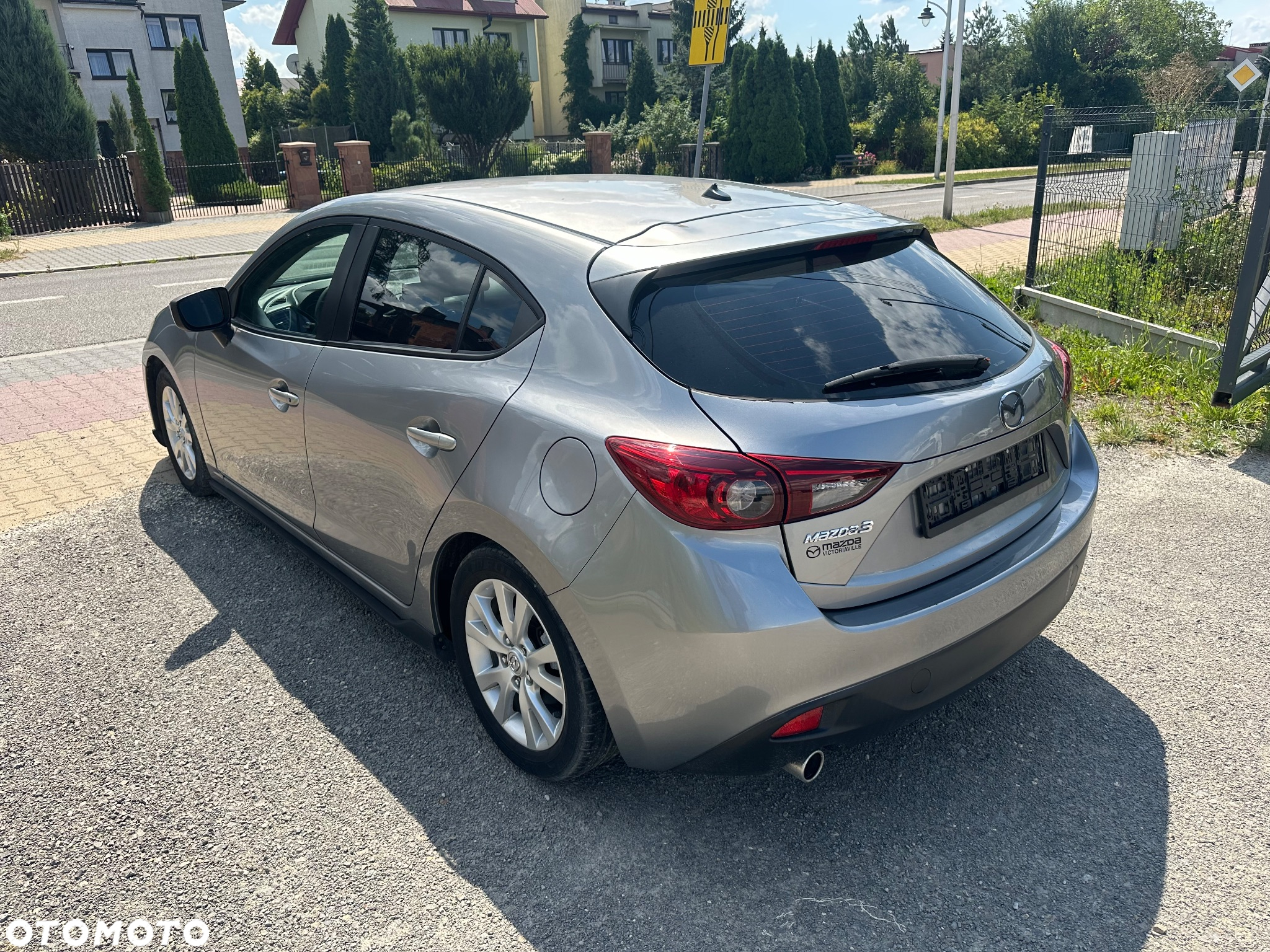 Mazda 3 - 8