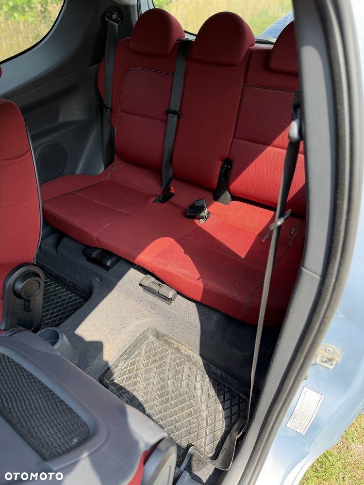 Mitsubishi Colt - 7