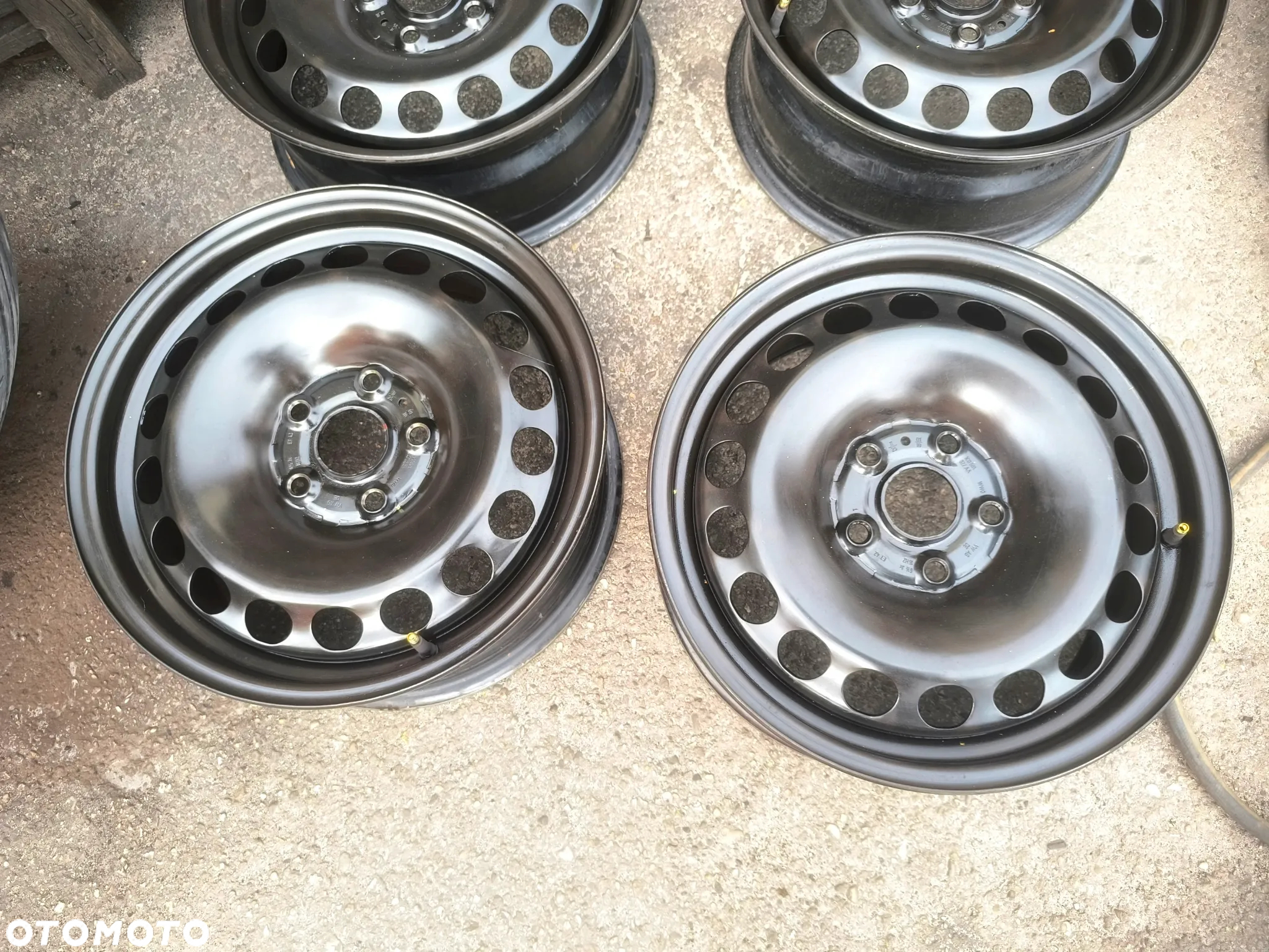 5x112 Felgi Stalowe Stal 16 VW GOLF 6 VI 7 VII TOURAN JETTA CADDY PASSAT B5 B6 B7 SKODA OCTAVIA 2 3 YETI SUPERB SEAT LEON TOLEDO ALTEA EXEO AUDI A3 8P 8V A4 B5 B6 A6 C5 C6 Legnica ALU-RAD - 4