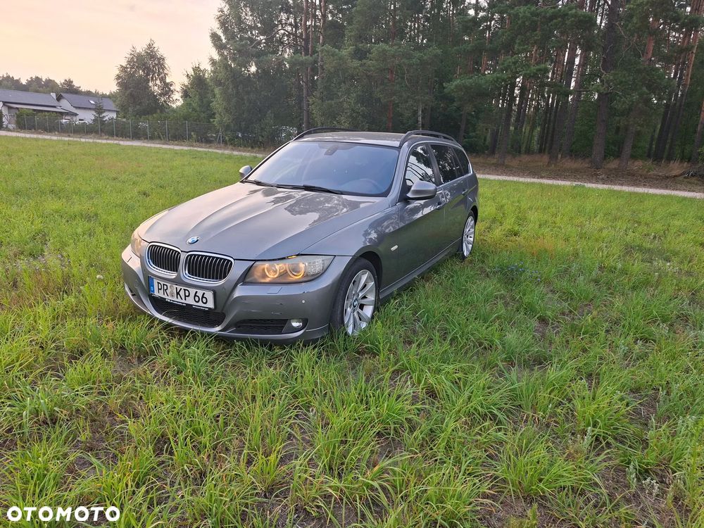 BMW Seria 3 330d xDrive - 1