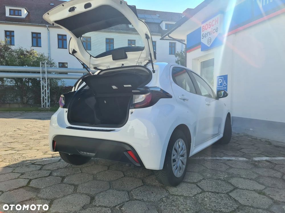 Toyota Yaris Hybrid 1.5 VVT-i - 18
