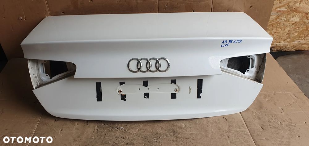 Klapa bagażnika tył tylna Audi A4 B8 Lift Sedan LY9C - 1