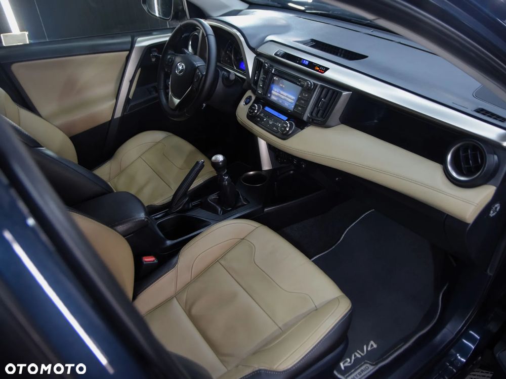 Toyota RAV4 2.0 D-4D Active - 7