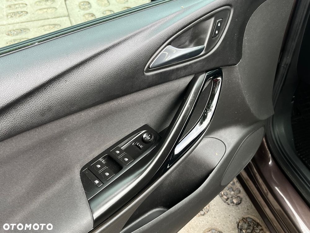 Opel Astra 1.4 T Dynamic - 13