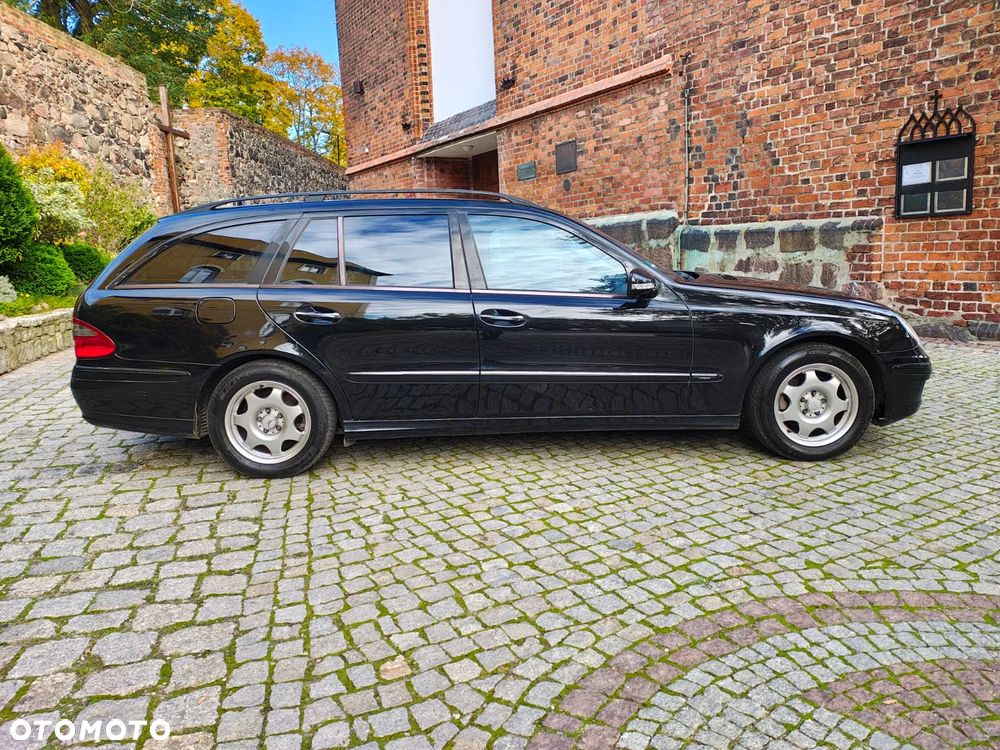 Mercedes-Benz Klasa E - 23