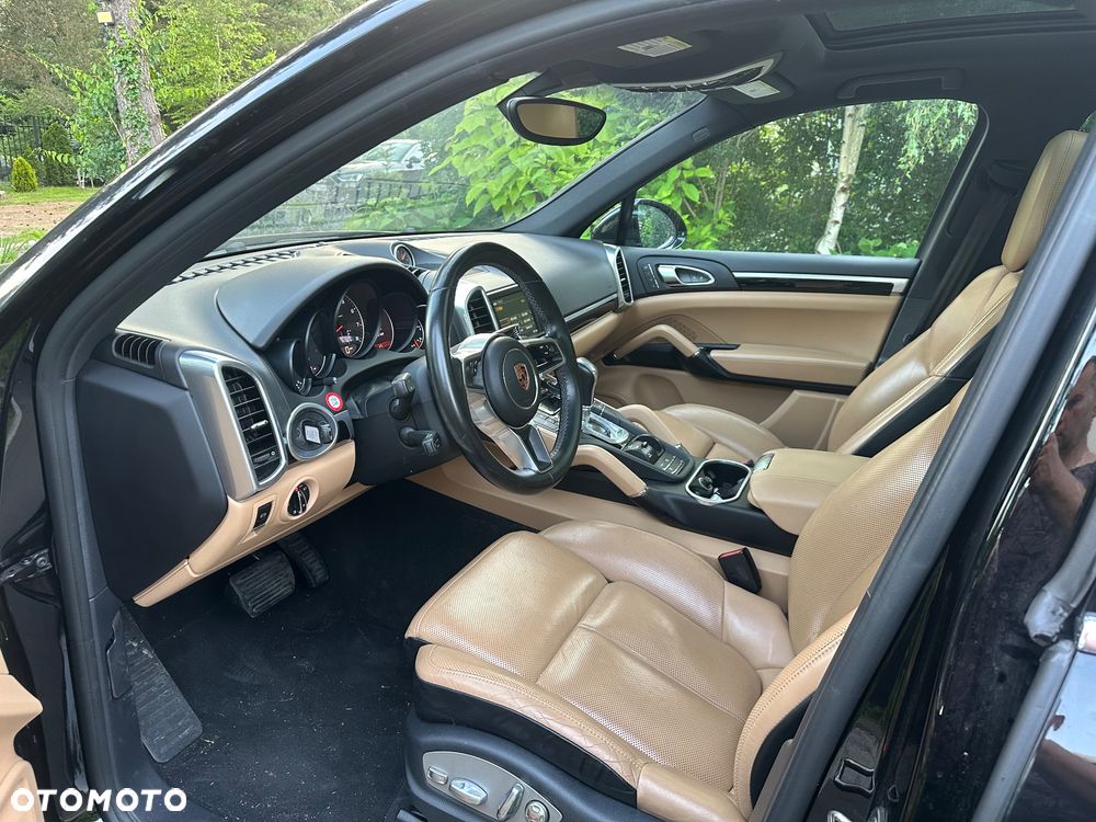 Porsche Cayenne Standard - 6