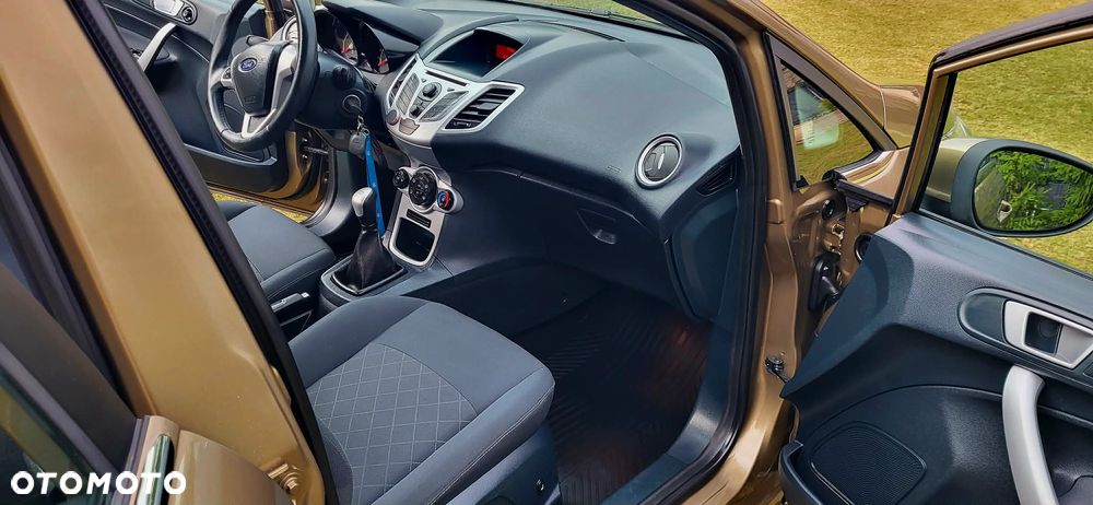 Ford Fiesta 1.25 Silver X (SVP) - 16