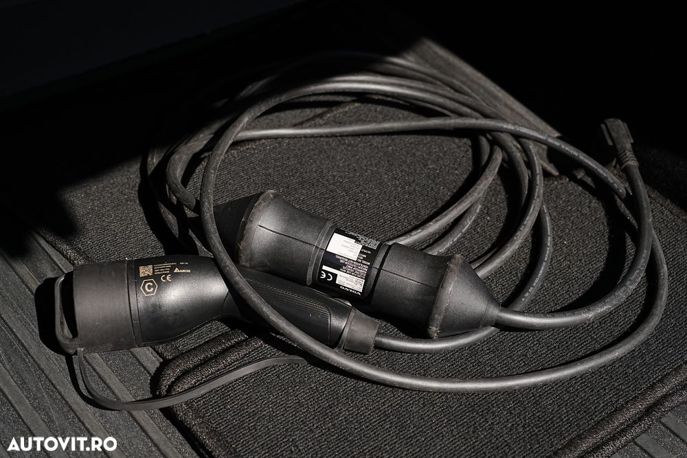 Volvo XC 60 T6 AWD Recharge Geartronic Inscription - 18