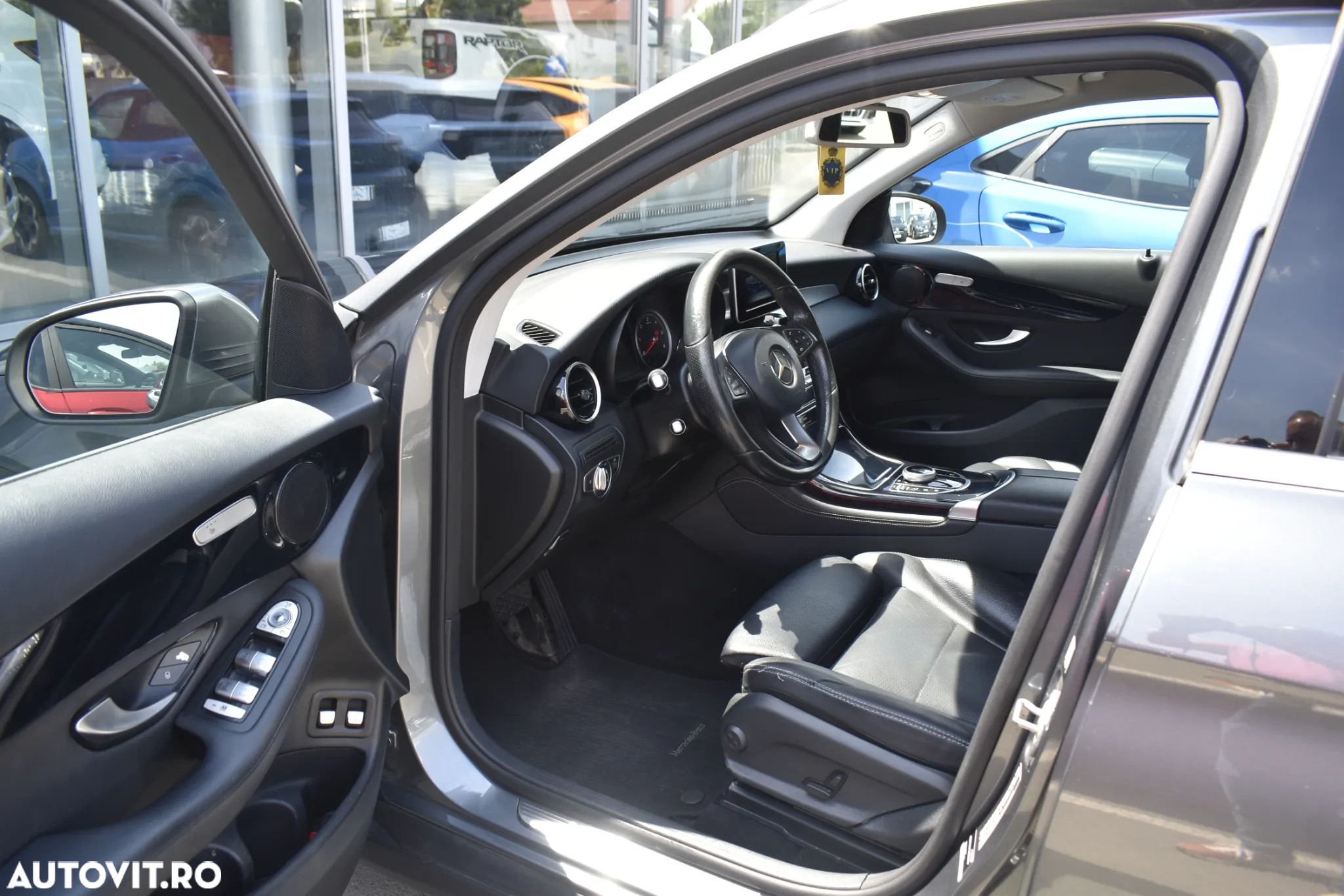 Mercedes-Benz GLC 220 d 4MATIC - 18
