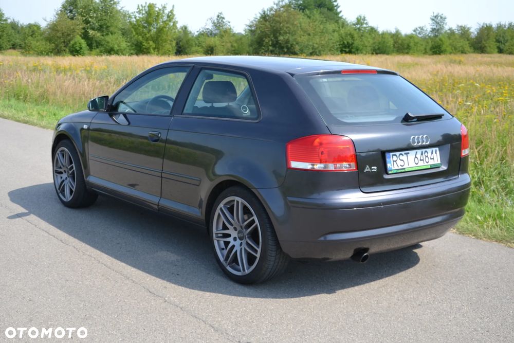 Audi A3 3-drzwiowe 1.6 S Line Sportpaket plus - 14