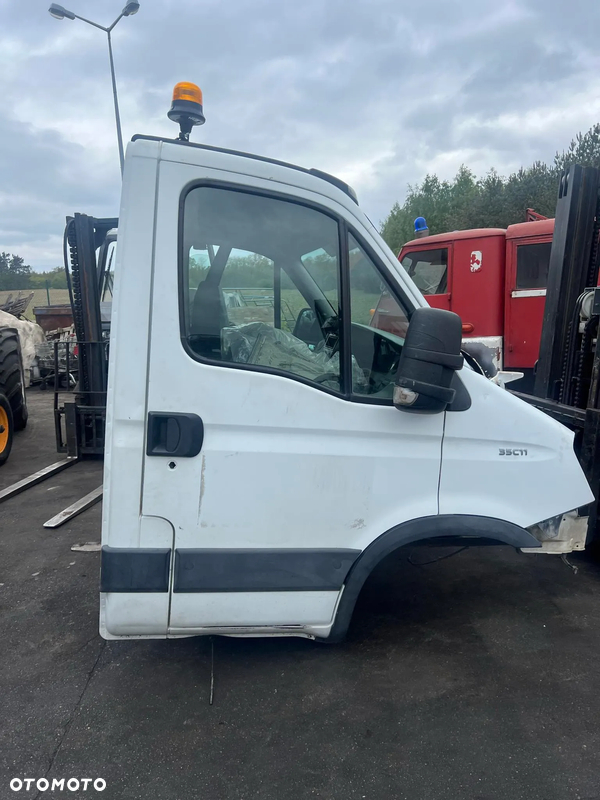 Kabina Iveco Daily 35C11 EUROPA !! Transport 2007-2014r.