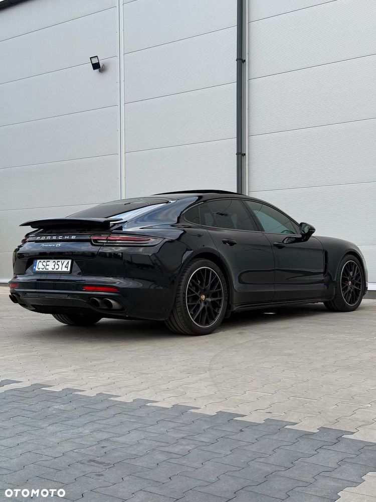 Porsche Panamera 4S - 15