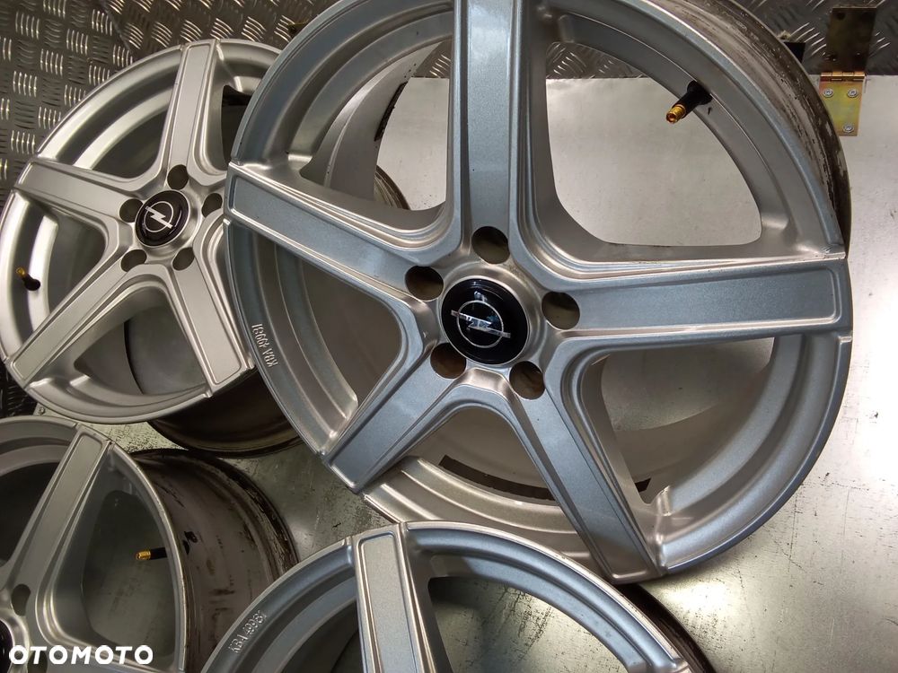 Felgi Opel Insignia B Ampera Antara Cascada 7,5Jx17 et35 5x115 - 3