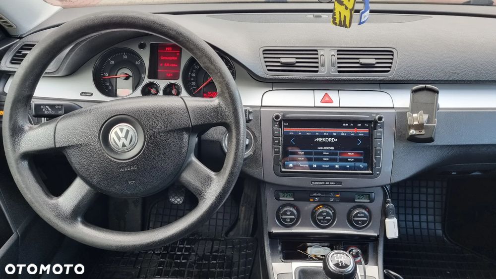 Volkswagen Passat 1.9 TDI Trendline - 8