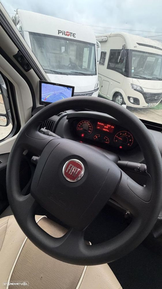 Fleurette Magister 74 LMF c.central e basculante - 58