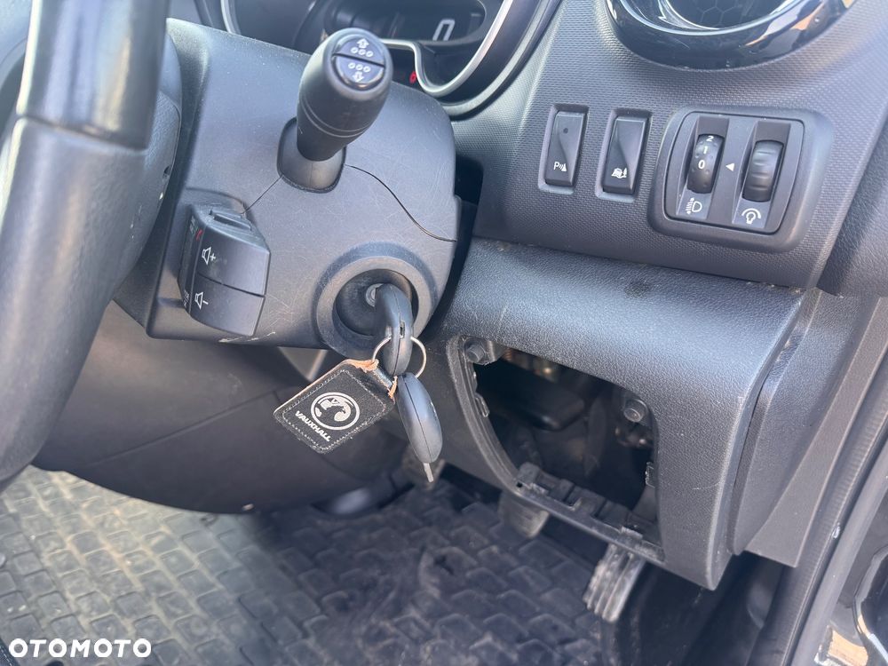 Opel Vivaro Trafic 1.6 BiTurbo Klima - 10