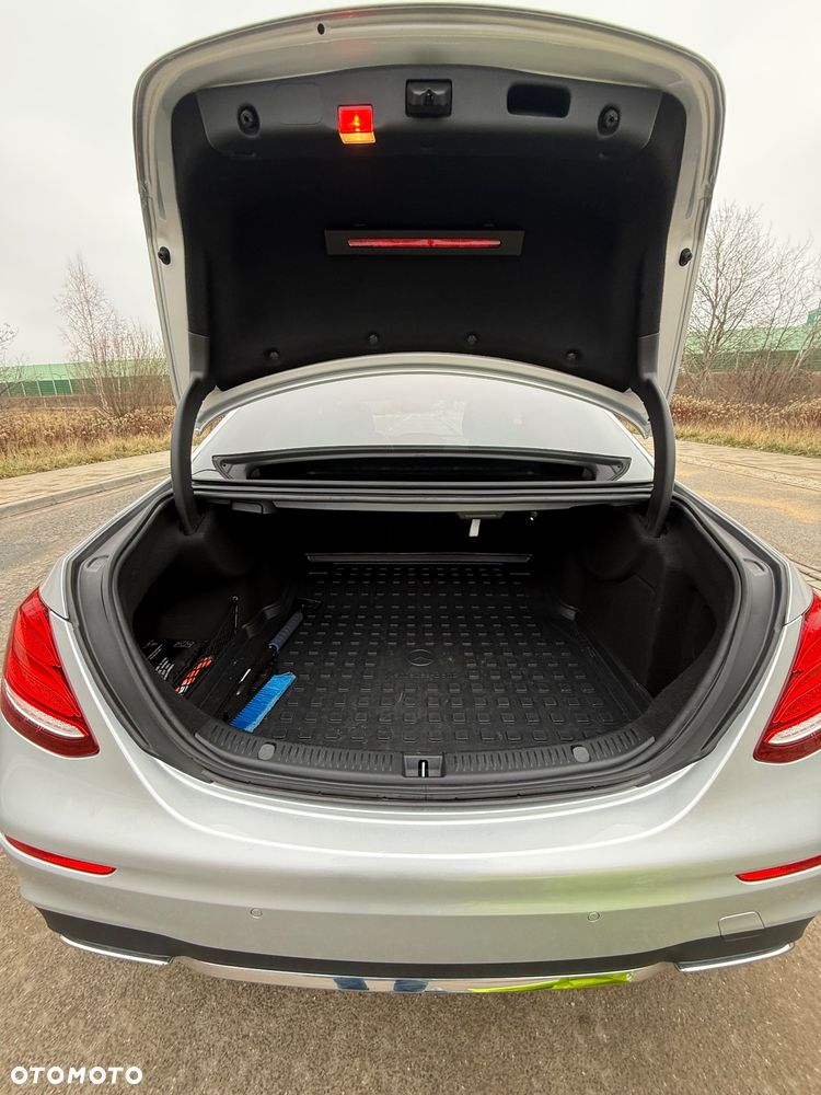 Mercedes-Benz Klasa E - 16