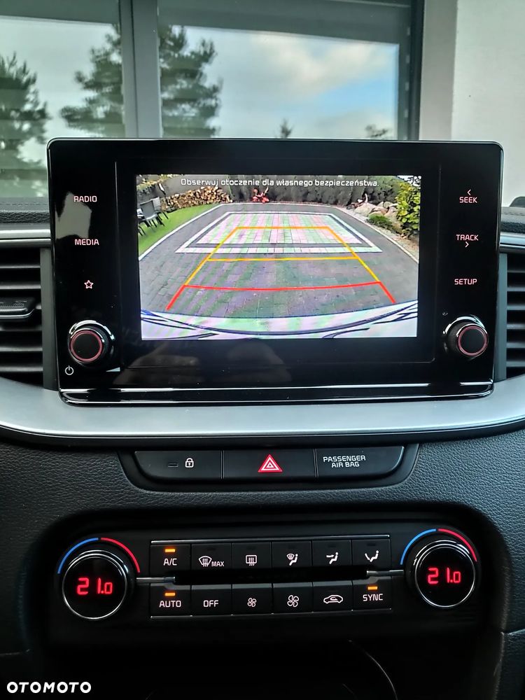 Kia XCeed 1.6 CRDi SCR M - 18