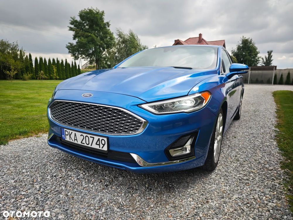 Ford Mondeo 2.0 Hybrid Titanium - 1