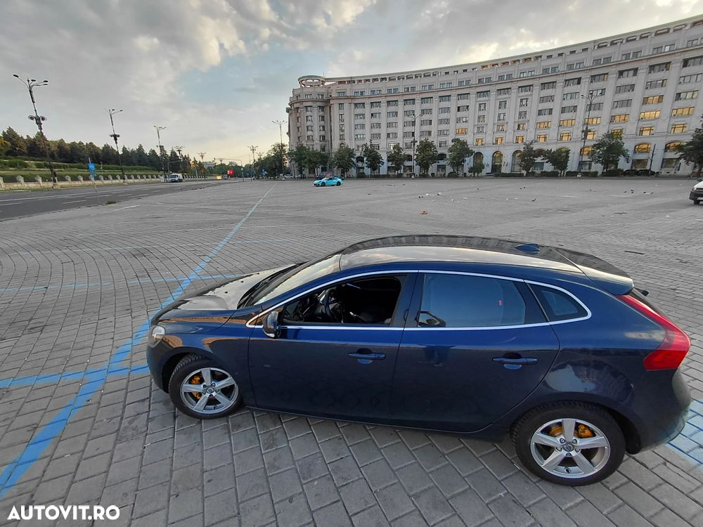 Volvo V40 D2 - 5