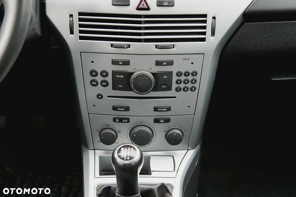 Opel Astra - 10