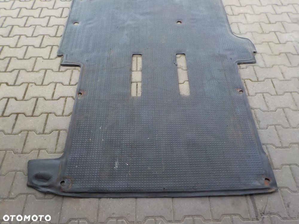 VW T4 96- WYKŁADZINA GUMA PODŁOGA TYŁ KRÓTKI - 3