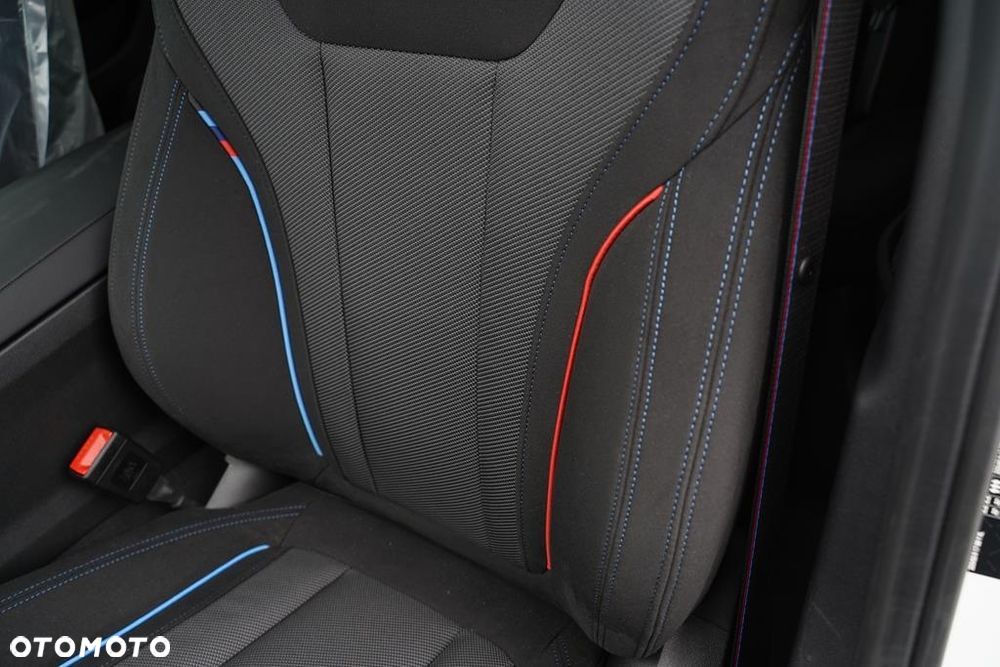 BMW Seria 3 318i M Sport - 15