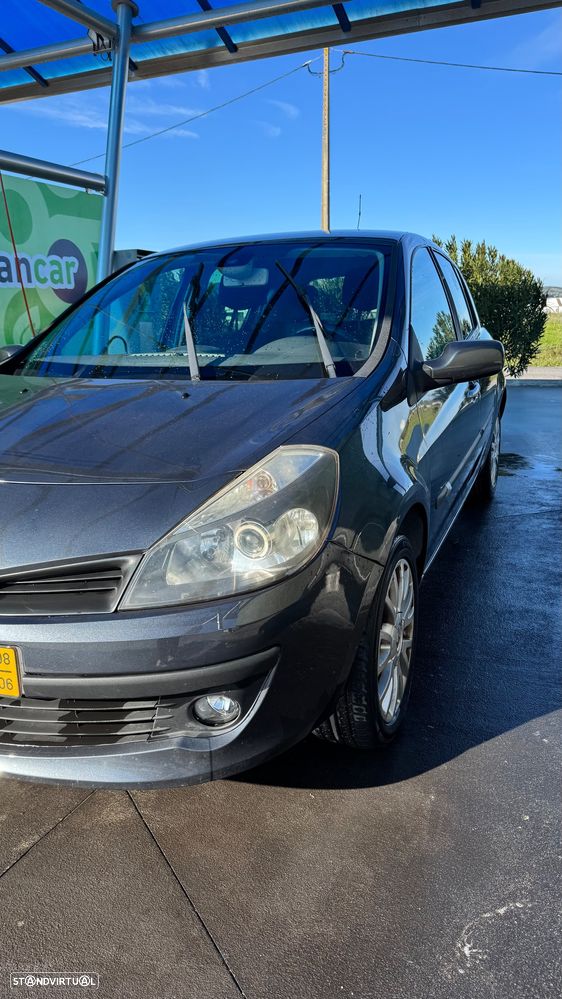Renault Clio 1.2 16V Confort - 40