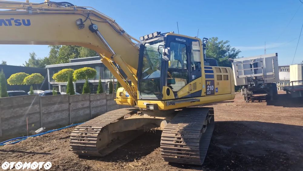 Komatsu PC210 LCi-10 - 8