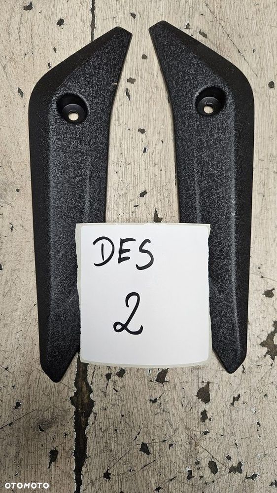 Nakładka mocowanie szyby Yamaha T-Max 530 BC3-2843C - 1