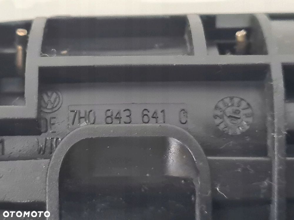 VW T5 klamka drzwi przesuwnych wewnętrzna LEWA 7H0843641 - 2