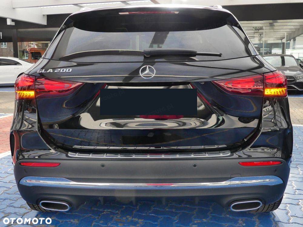 Mercedes-Benz GLA 200 AMG Line - 6