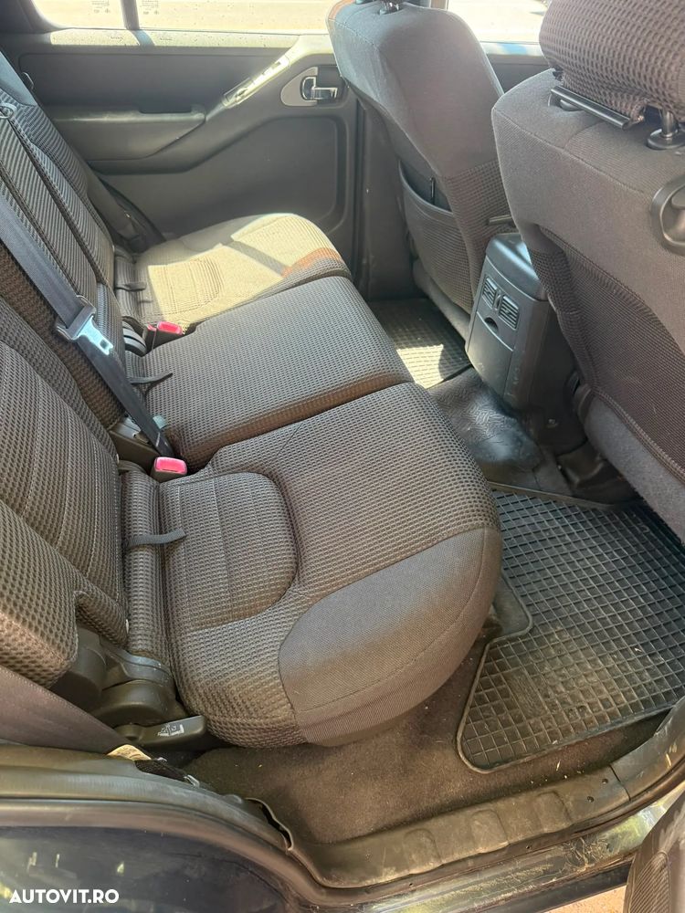 Nissan Pathfinder - 4