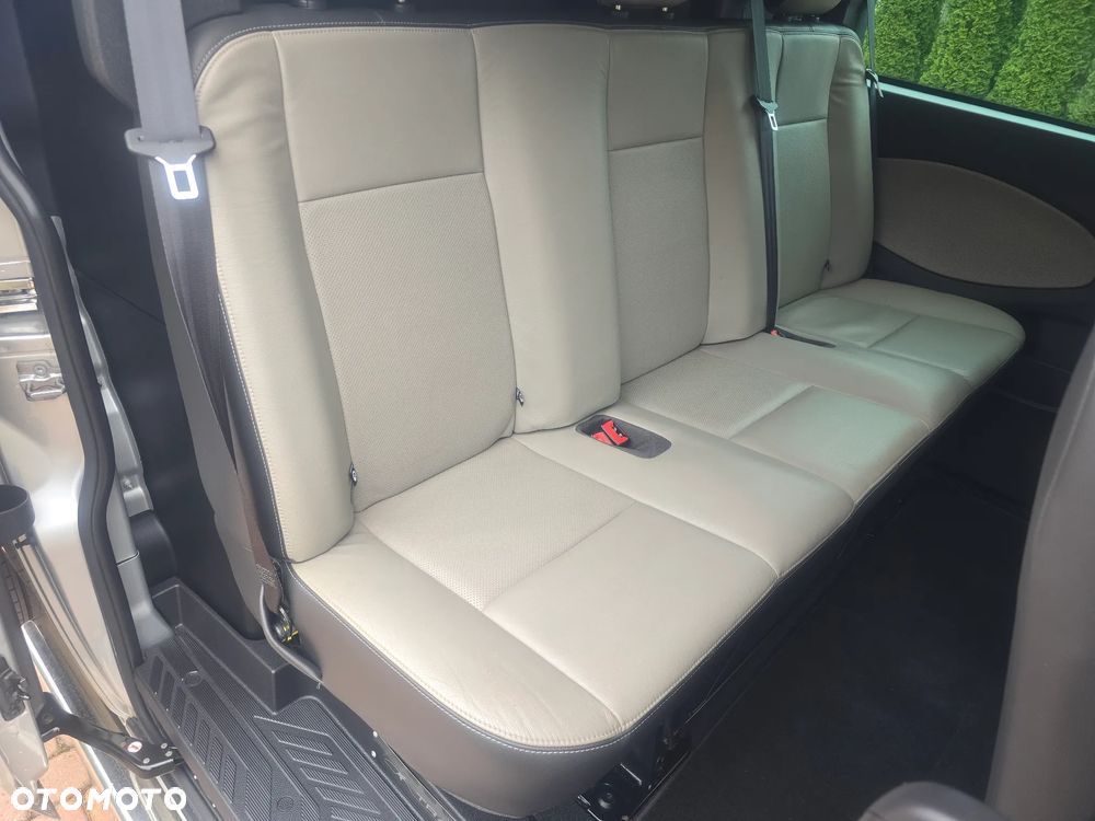 Ford Transit Custom 310 L2H1 Limited - 23
