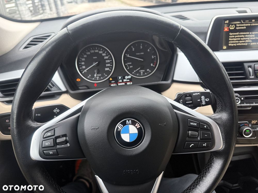 BMW X1 sDrive18d Advantage - 28