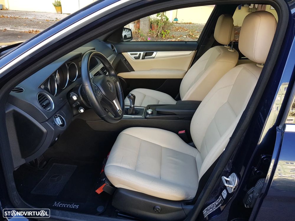 Mercedes-Benz C 220 - 30