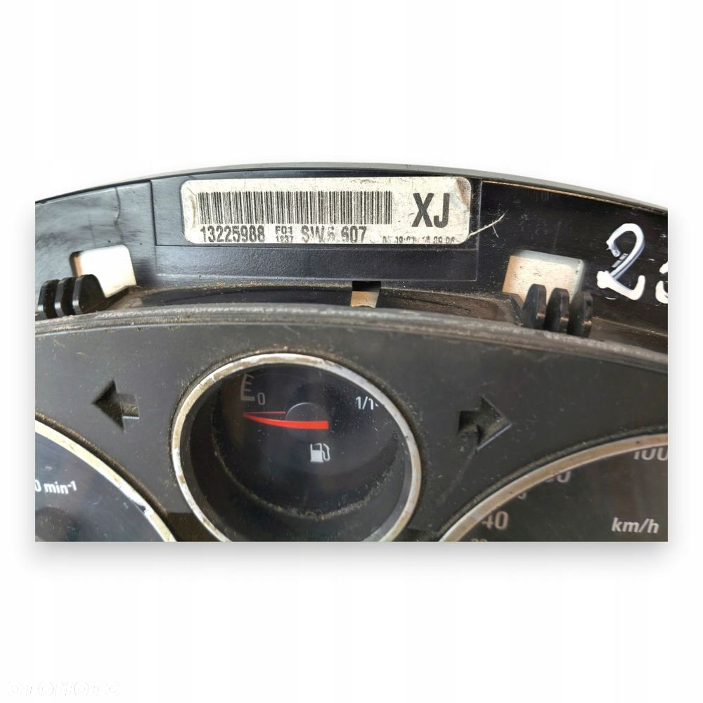 LICZNIK ZEGARY 13225988 XJ Opel Astra H Zafira B 1.9 CDTI Diesel 250 777km - 2