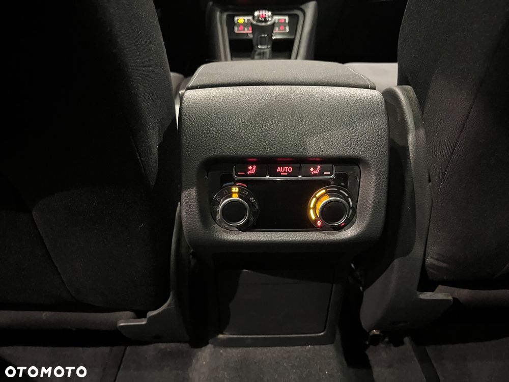 Volkswagen Sharan 2.0 TDI BlueMotion Technology Life - 25