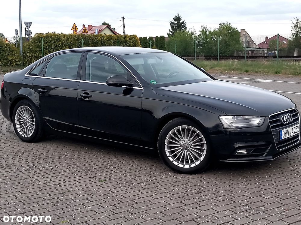 Audi A4 Avant 2.0 TDI DPF Attraction - 12