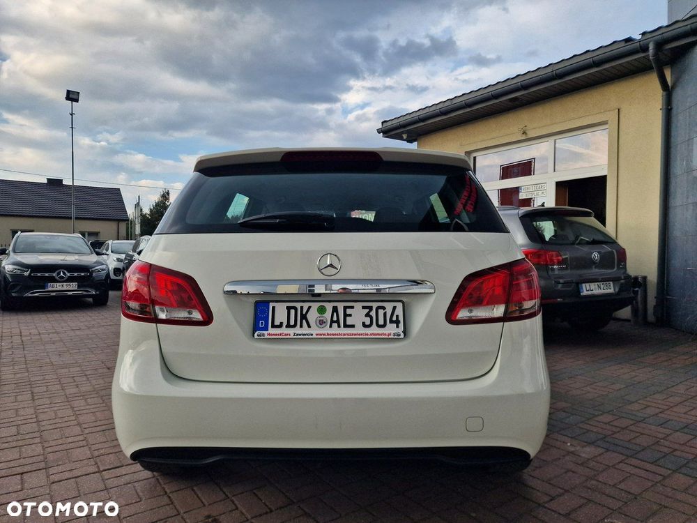 Mercedes-Benz Klasa B 180 Edition - 7
