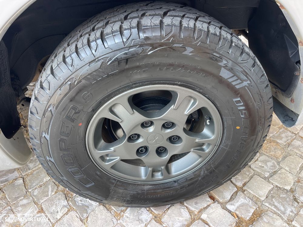 Mitsubishi Pajero 3.2 DI-D GLS ABS+CA - 14