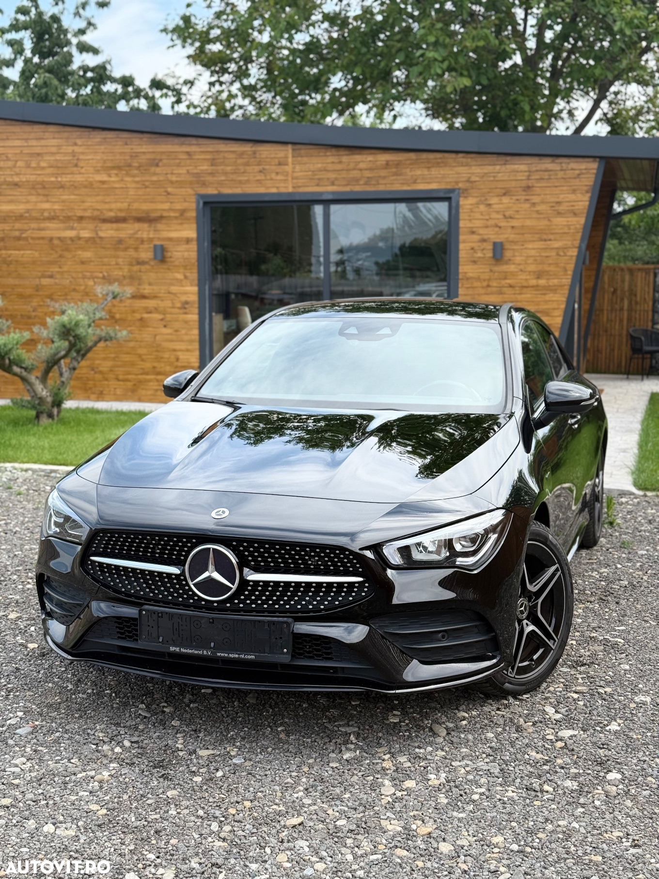 Mercedes-Benz CLA 250 e 8G-DCT AMG Line - 13