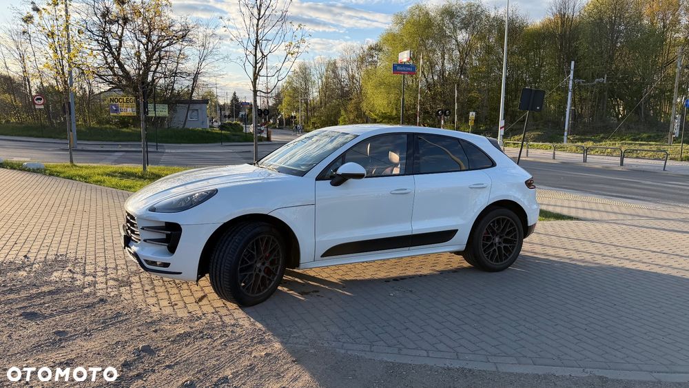 Porsche Macan Turbo Performance - 14